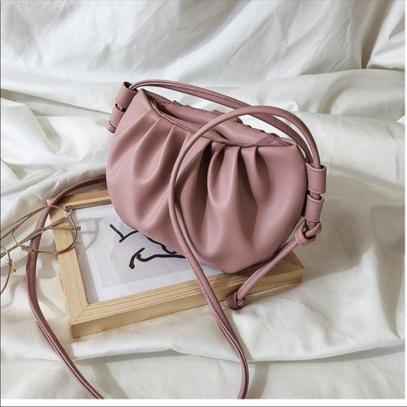 *Host Pick* Elegant vegan leather shoulder bag - Picture 3 of 13